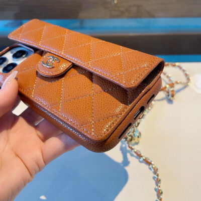 e421ce3ba2740b2782e9c0275419d8a0210391377d43ea7bf9f9b035d143ffcb Chanel Style Quilted Leather Flip Card Holder Phone Case With Gold Chain Crossbody Strap
