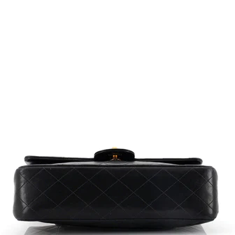 e888e2eac1e3e0155f53d4fd0c83d411 Chanel Vintage Classic Double Flap Bag Quilted Lambskin Medium