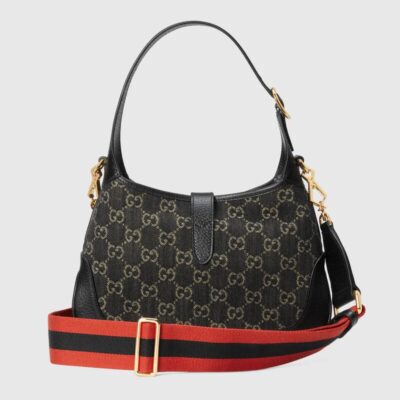 e90854eec69620affaf71130e62089bf 1961 small shoulder bag