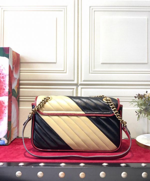 حقيبة كتف نسائية غوتشي GG Marmont Twisted شعار إبزيم Trimming Cream Diagonal Patchwork Chic Golden Chian من الجلد باللون الأسود والأحمر