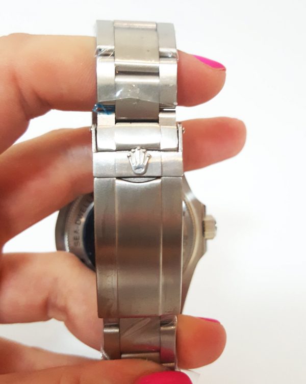 ed84330c343308729384d93fc4a65057 Rolex Submariner 116660 Watch