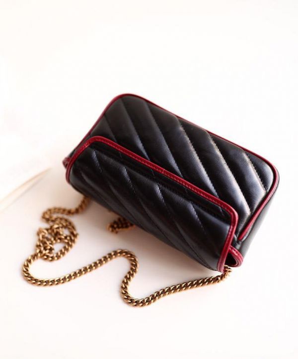 f3bb3261d3bf11ca5a30971d9f8aa7e4 Gucci GG Marmont Super Diagonal Stripes Ttwisted Torchon Brass GG Buckle Red Leather Trimming Black Cowhide Leather Chain Bag