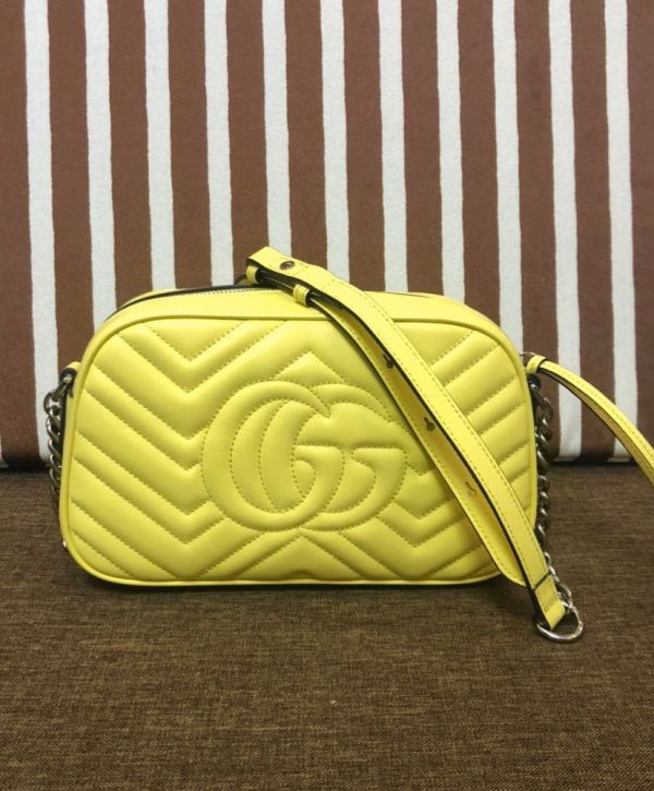 古驰 GG Marmont 人字纹 Design 标识标志性 Lemon 绗缝链条银色/黄色皮革小号女士单肩包