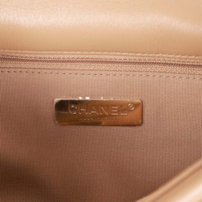 fb56928e2985daf2740074e6278d0448 Chanel Medium 19 Flap Bag Beige Calfskin Mixed Hardware