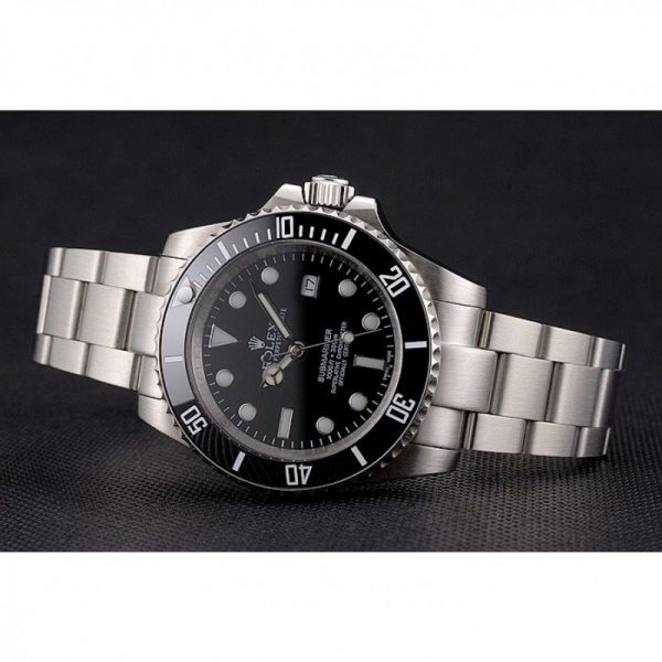 Dive into Luxury with Rolex Submariner PR16233P | Buy Online Now