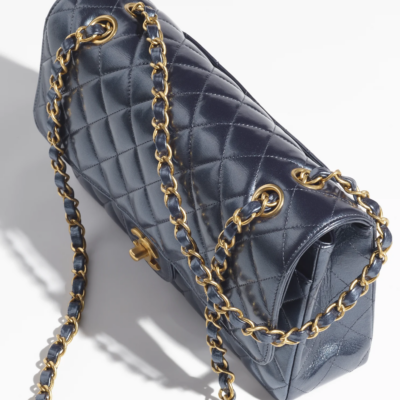 CLASSIC HANDBAG Metallic Calfskin & Gold Metal Navy Blue