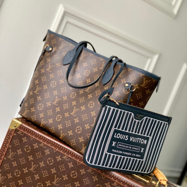 imgHD_4828b284_20250504_cmp_i1746352913860_5811_0_1_jpg NEVERFULL BANDOULIÈRE INSIDE OUT BB 31 IN BROWN MONOGRAM CANVAS AND BLACK CALFSKIN