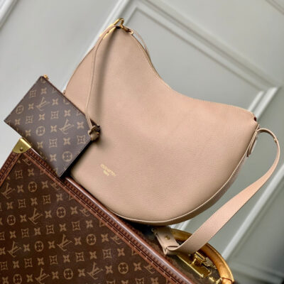imgHD_4828b284_20250509_cmp_i1746781707762_905_0_0_jpg LOW KEY COOKIE MM 32 IN WALNUT BROWN CALFSKIN BROWN MONOGRAM TAG