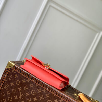 imgHD_4828b284_20250514_cmp_i1747210716662_3846_0_3_jpg WALLET ON CHAIN BLOOM 20 IN SWEET CORAL CALFSKIN