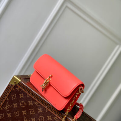 imgHD_4828b284_20250514_cmp_i1747210716663_9548_0_1_jpg WALLET ON CHAIN BLOOM 20 IN SWEET CORAL CALFSKIN