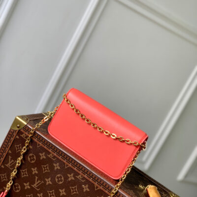 imgHD_4828b284_20250514_cmp_i1747210720415_920_0_2_jpg WALLET ON CHAIN BLOOM 20 IN SWEET CORAL CALFSKIN