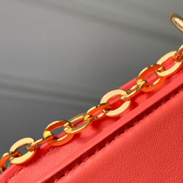 imgHD_4828b284_20250514_cmp_i1747210720447_2257_0_6_jpg WALLET ON CHAIN BLOOM 20 IN SWEET CORAL CALFSKIN