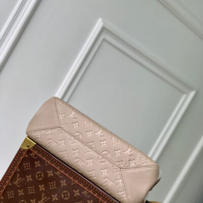 imgHD_4828b284_20250523_cmp_i1747987462532_2544_0_3_jpg ANYTIME PM 34 IN ASH BROWN MONOGRAM EMPREINTE CALFSKIN