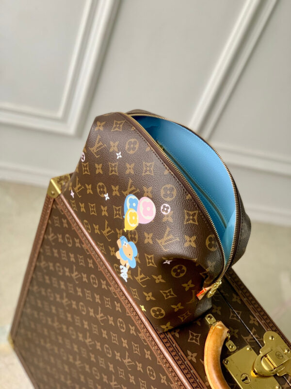 VIVIENNE 27 IN BROWN MONOGRAM COATED CANVAS GOLD LOCK