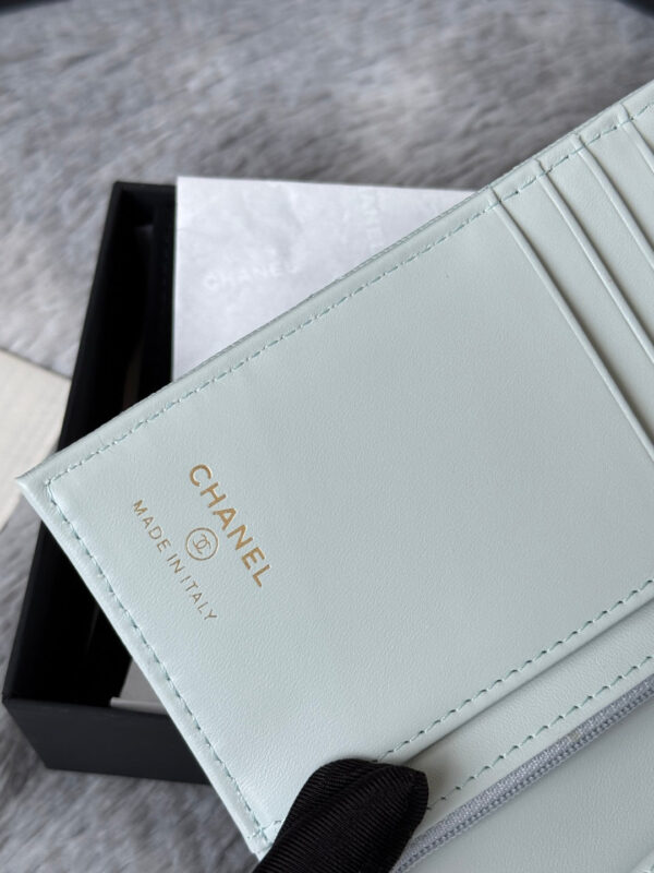 CHANEL 25S MULTI PURPOSE PASSPORT WALLET 15 IN SOFT MINT CALFSKIN GOLD HARDWARE