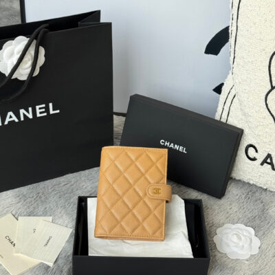 CHANEL 25S MULTI PURPOSE PASSPORT WALLET 15 IN GOLDEN CARAMEL CALFSKIN GOLD HARDWARE