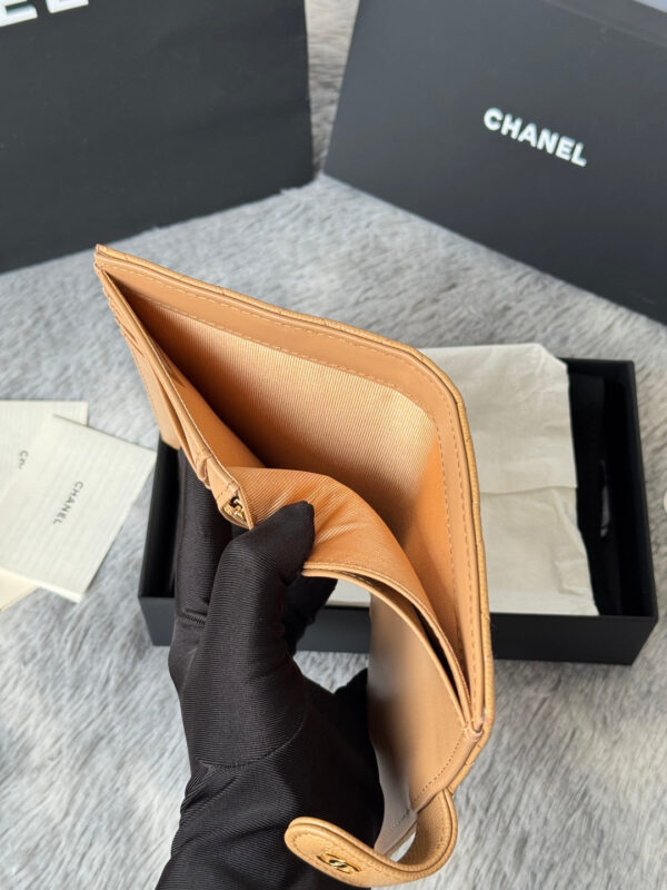 CHANEL 25S MULTI PURPOSE PASSPORT WALLET 15 IN GOLDEN CARAMEL CALFSKIN GOLD HARDWARE