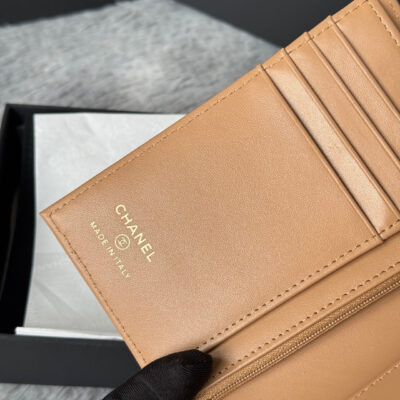 CHANEL 25S MULTI PURPOSE PASSPORT WALLET 15 IN GOLDEN CARAMEL CALFSKIN GOLD HARDWARE