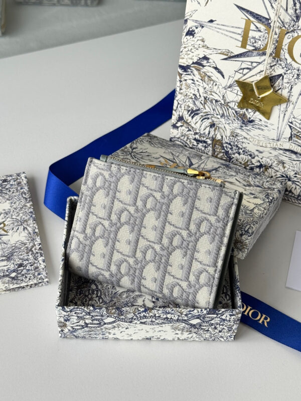 DIOR 25S 30 MONTAIGNE DAHLIA WALLET 11 IN GRAY DIOR OBLIQUE JACQUARD