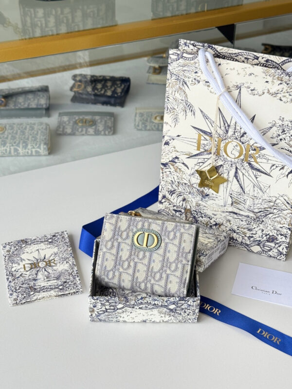 DIOR 25S 30 MONTAIGNE DAHLIA WALLET 11 IN GRAY DIOR OBLIQUE JACQUARD