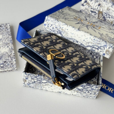 DIOR 25S 30 MONTAIGNE DAHLIA WALLET 11 IN BLUE DIOR OBLIQUE JACQUARD