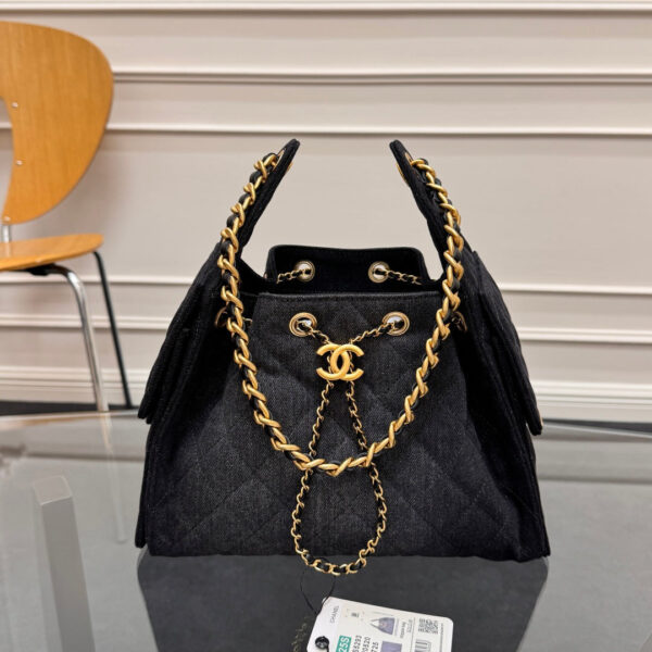 imgHD_89105d0f_20250401_cmp_i1743470183166_4366_0_0_jpg CHANEL 25S HOBO BAG 30 IN BLACK-GRAY DENIM WITH GOLD HARDWARE