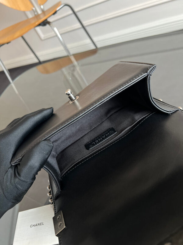 imgHD_89105d0f_20250712_cmp_i1752300488335_1955_0_11_jpg CHANEL 25S BOY BAG 20 IN BLACK LAMBSKIN