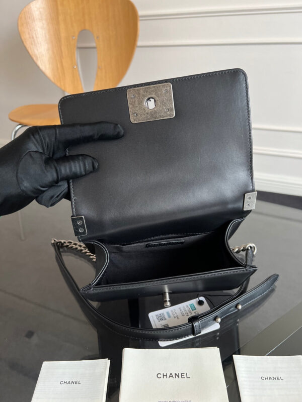 imgHD_89105d0f_20250712_cmp_i1752300494249_1692_0_3_jpg CHANEL 25S BOY BAG 20 IN BLACK LAMBSKIN