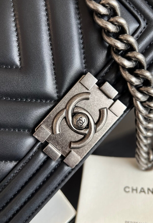 imgHD_89105d0f_20250712_cmp_i1752300498046_7355_0_1_jpg CHANEL 25S BOY BAG 20 IN BLACK LAMBSKIN