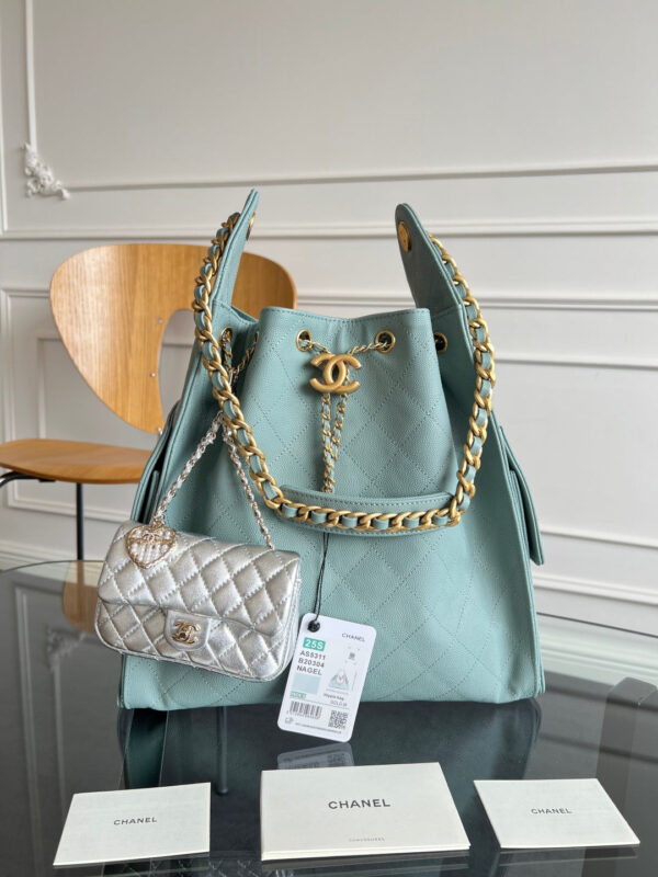 imgHD_89105d0f_20250816_cmp_i1755329509111_7008_0_0_jpg CHANEL 25S HOBO BAG 40 IN SOFT TEAL BLUE CAVIAR WITH GOLD HARDWARE