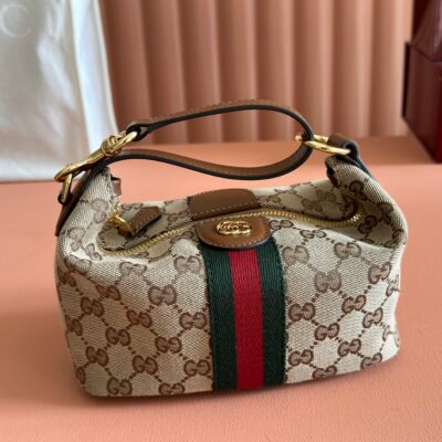 imgHD_89648692_20251201_i1764582821838_6797_0_5_jpg GUCCI 26S GIGLIO TOP HANDLE BAG 19 IN WARM BEIGE AND BROWN CANVAS