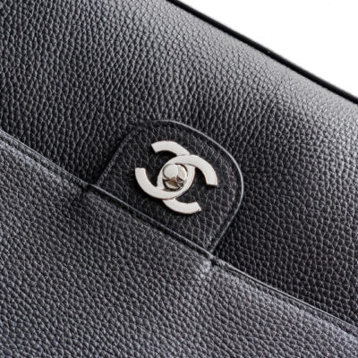 CHANEL 26S SOUPLISSIMO MAXI FLAP MEDIUM 32 IN BLACK GRAINED CALFSKIN SILVER HARDWARE