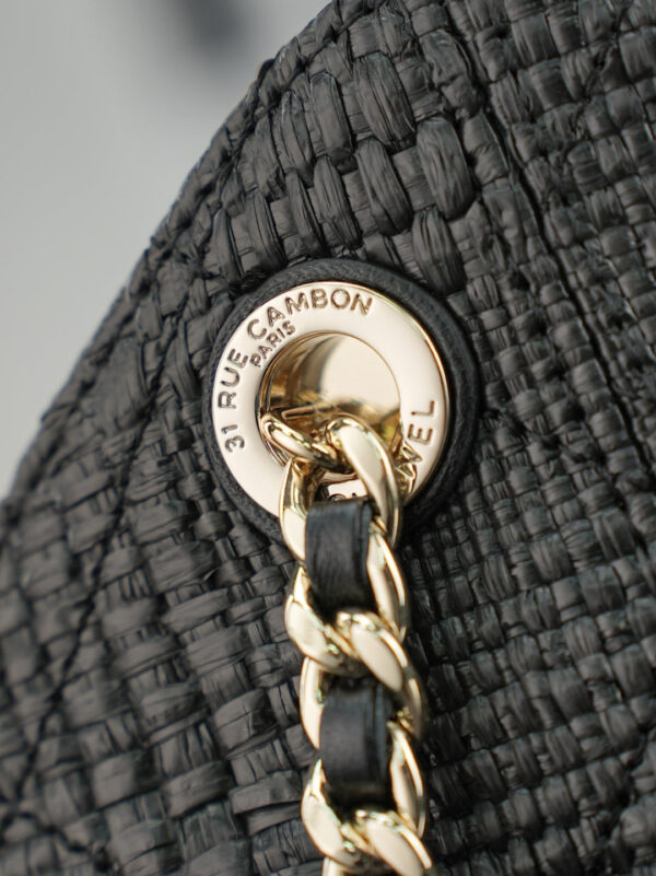 imgHD_f0893979_20260522_cmp_i1779441452561_2365_0_5_jpg CHANEL 25S SHOULDER BAG 32 IN BLACK RAFFIA AND CALFSKIN GOLD HARDWARE