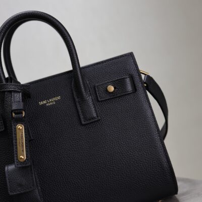YSL 25S SAC DE JOUR 22 IN BLACK SUPPLE GRAINED CALFSKIN GOLD HARDWARE