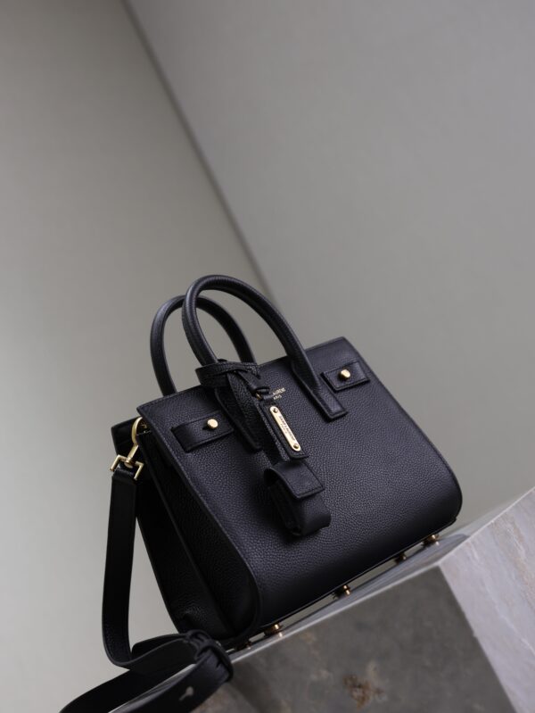 imgHD_f8c0bdc9_20250424_i1745484397338_4507_0_4_jpg YSL 25S SAC DE JOUR 22 IN BLACK SUPPLE GRAINED CALFSKIN GOLD HARDWRE