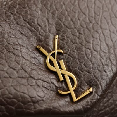 YSL 25S CALYPSO GM 38 IN DARK CHOCOLATE CALFSKIN GOLD HARDWARE