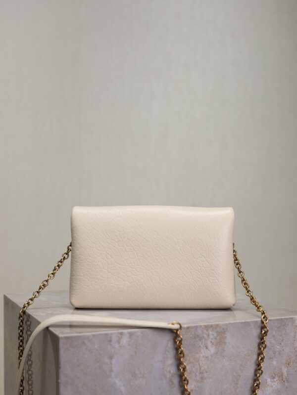 YSL 25S CALYPSO MINI 19 IN BLANC VINTAGE LAMBSKIN GOLD HARDWARE