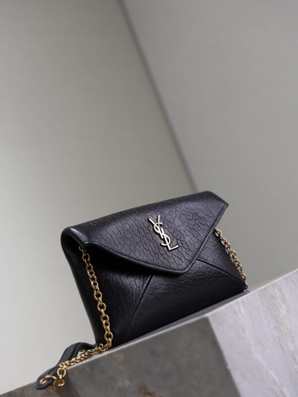YSL 25S CALYPSO MINI 19 IN BLACK LAMBSKIN GOLD HARDWARE