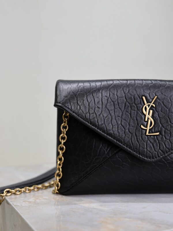 YSL 25S CALYPSO MINI 19 IN BLACK LAMBSKIN GOLD HARDWARE