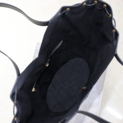 YSL 25S Y LARGE HOBO 50 IN BLACK CALFSKIN GOLD HARDWARE