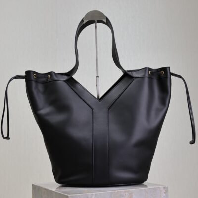 YSL 25S Y LARGE HOBO 50 IN BLACK CALFSKIN GOLD HARDWARE
