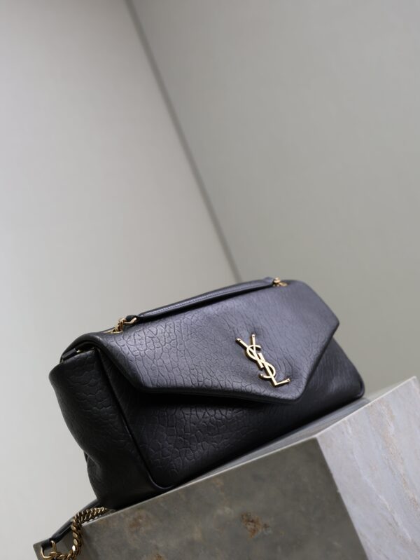 YSL 25S CALYPSO 30 IN BLACK GRAINED CALFSKIN GOLD HARDWARE