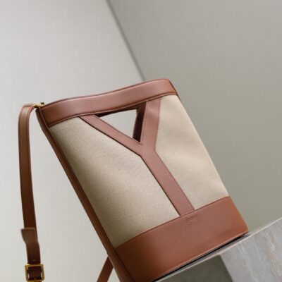 YSL 25S Y SMALL BUCKET 29 IN DESERT DUST AND BRICK CANVAS GOLD HARDWRE
