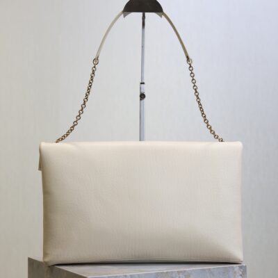 YSL 25S CASSANDRE ENVELOPE MESSENGER 35 IN BLANC VINTAGE LAMBSKIN GOLD HARDWRE