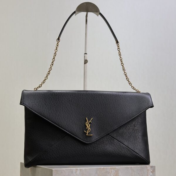 YSL 25S CASSANDRE ENVELOPE MESSENGER 35 IN BLACK LAMBSKIN GOLD HARDWRE