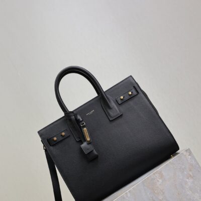 YSL 25S SAC DE JOUR GM 32 IN BLACK SUPPLE GRAINED CALFSKIN GOLD HARDWRE