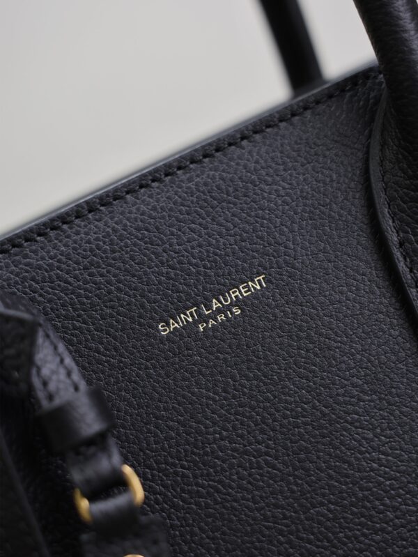 YSL 25S SAC DE JOUR GM 32 IN BLACK SUPPLE GRAINED CALFSKIN GOLD HARDWRE