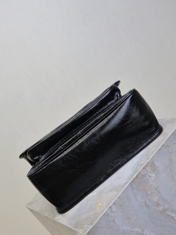 imgHD_f8c0bdc9_20250821_i1755764051705_1561_0_5_jpg YSL 25S NIKI MM BAG 28 IN BLACK GLOSSY CALFSKIN GOLD HARDWRE