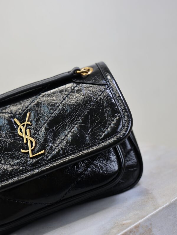 YSL 25S NIKI BAG 18 IN BLACK GLOSSY CALFSKIN GOLD HARDWARE