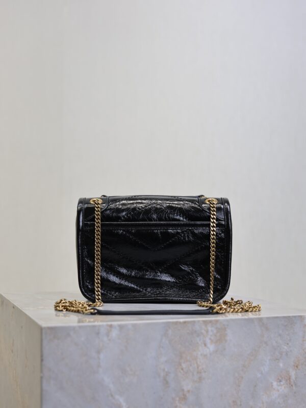 imgHD_f8c0bdc9_20250821_i1755764657071_1499_0_8_jpg YSL 25S NIKI BAG 18 IN BLACK GLOSSY CALFSKIN GOLD HARDWRE